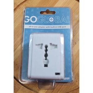 NIB Go Global All in One Adapter W/ Built in USB Port CONAIR GG250AD-320 New NOS